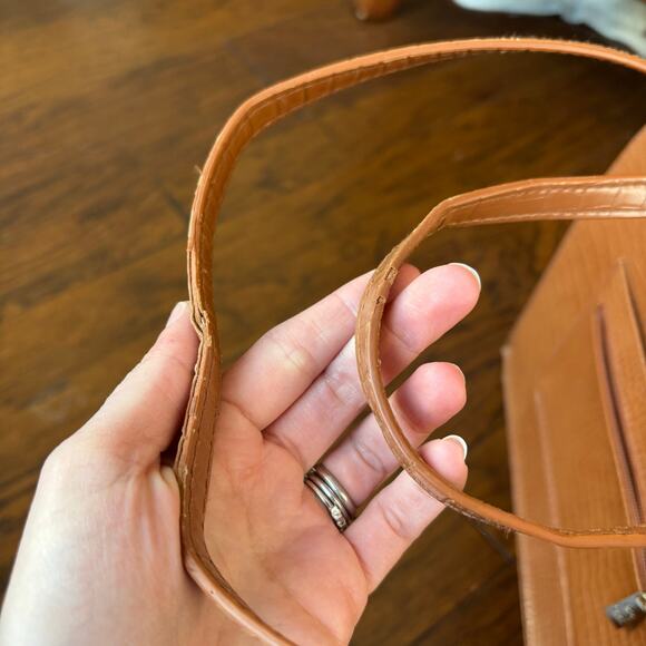 BEIS The Work Tote in Cognac Croc Standard Size Classic Minimalist - Picture 13 of 16